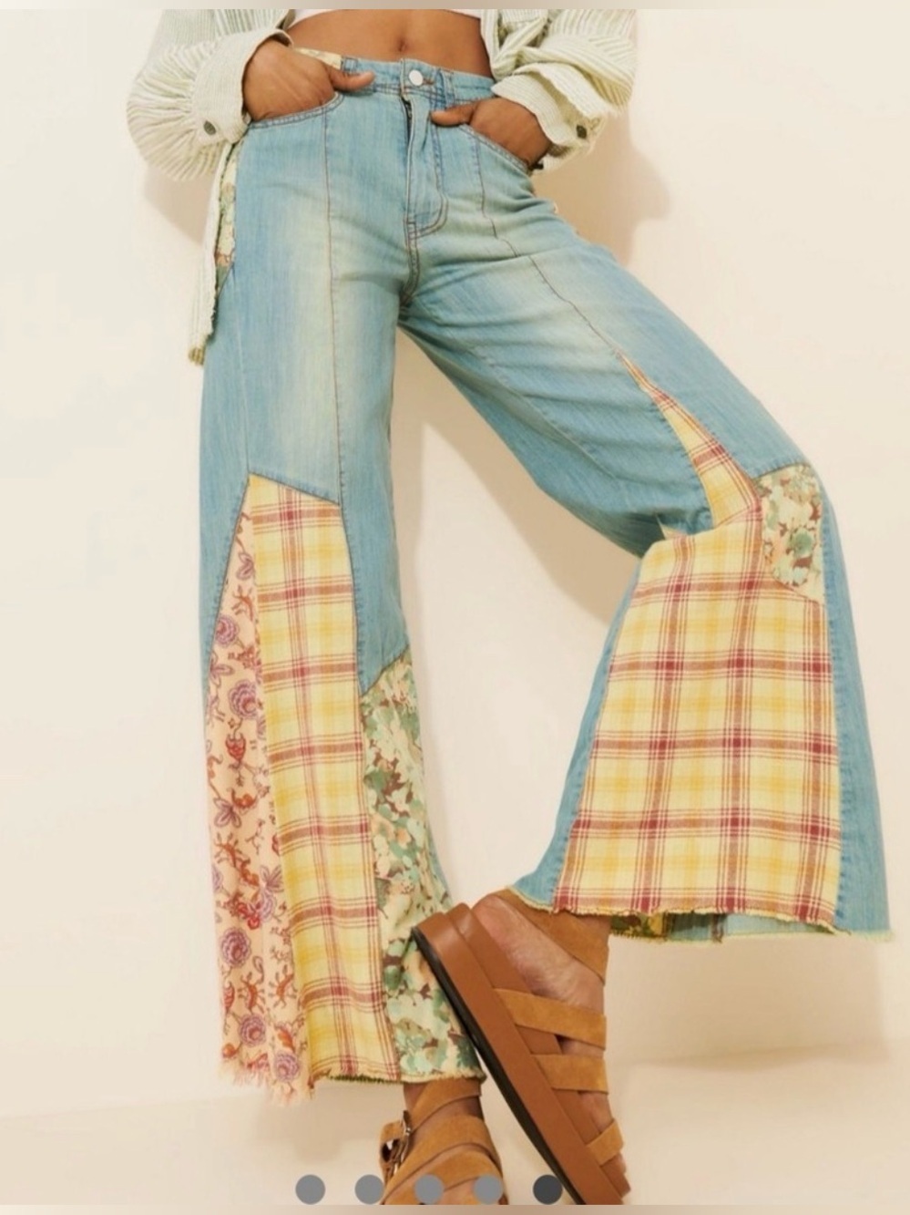 Anthropologie Pilcro Adi Mid-Rise Relaxed Flare Patchwork Jean Size 29 - Picture 2 of 6
